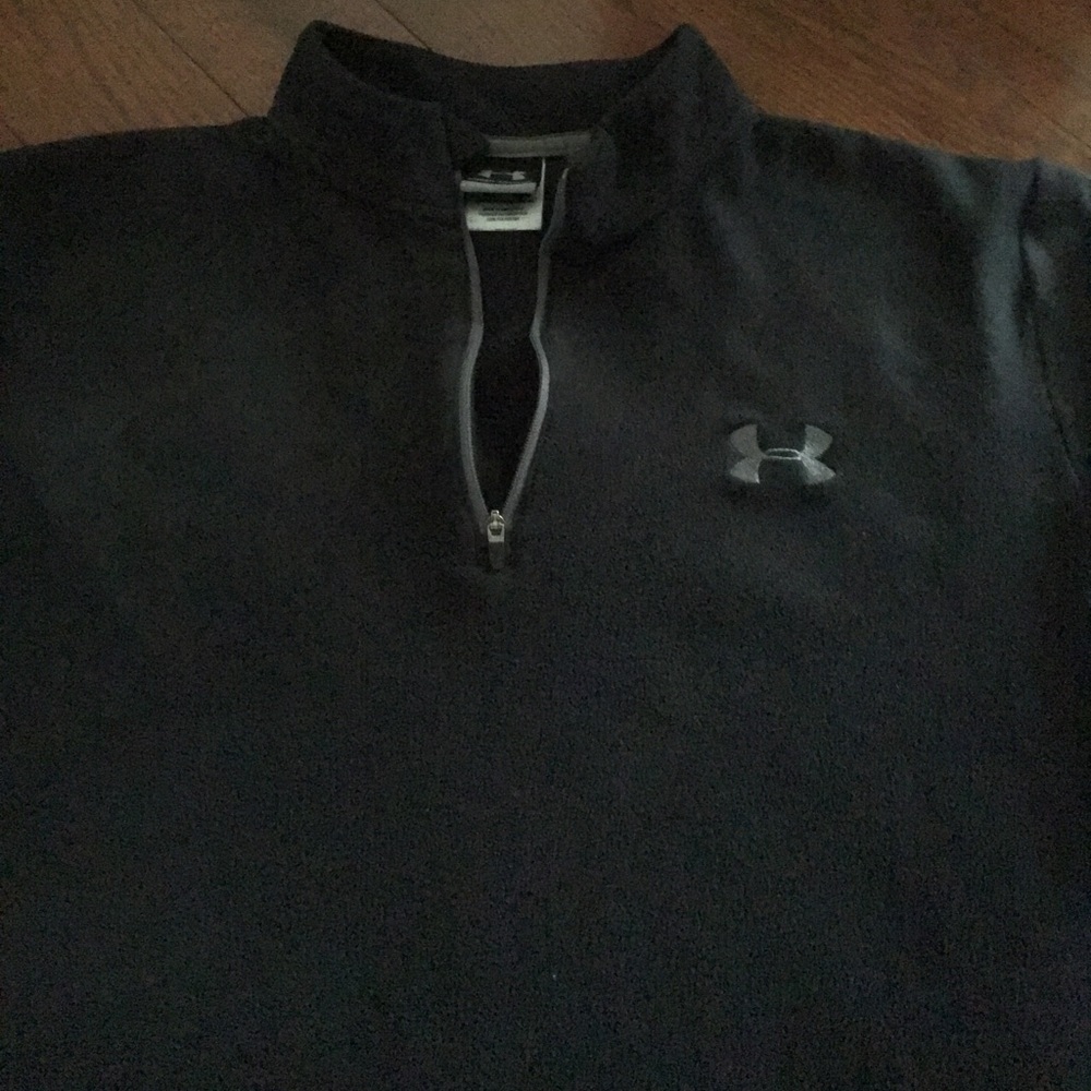 Under Armour Fleece pullover Size M